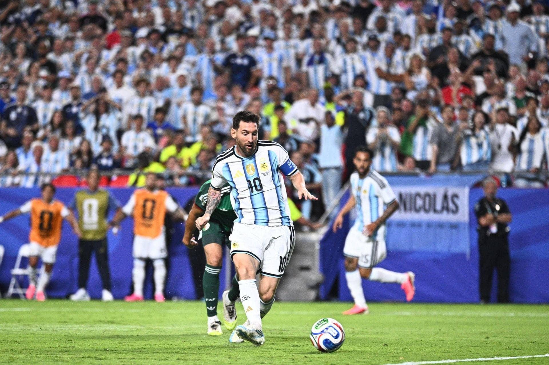 Messi Ki Hat-Trick: Argentina Ne Algeria Ko Kiya Dhamaal