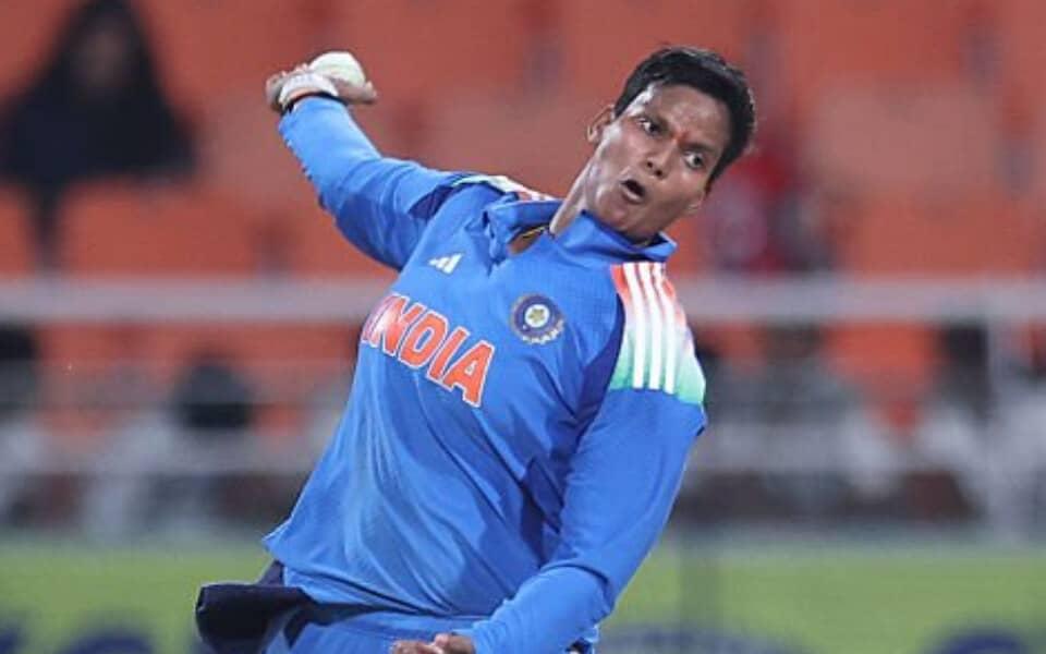Deepti Sharma ne Jhulan Ka Record Barabar Kiya, Wah Bhai!
