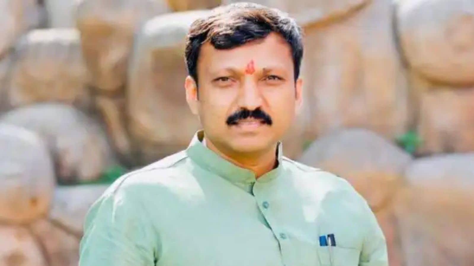 Dharashiv MP Nimbalkar Ka Political Drama Dhamaka