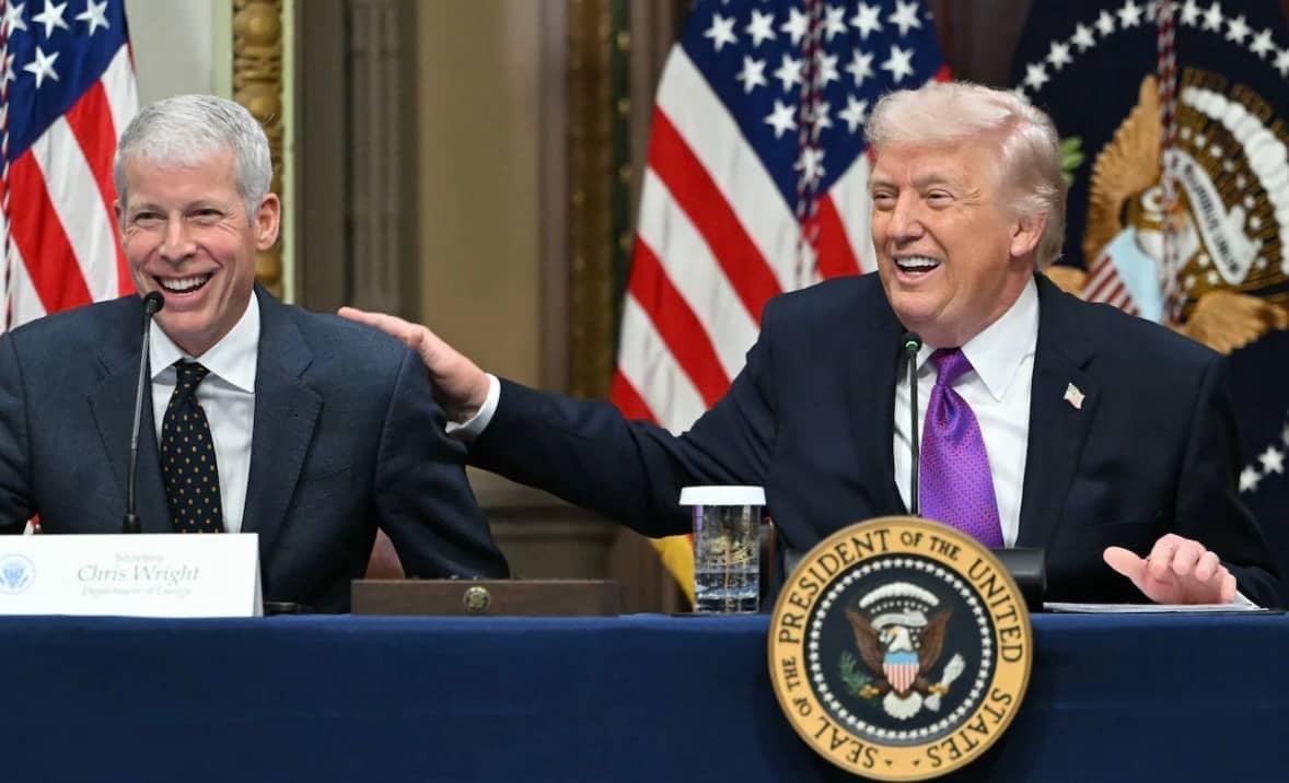 Iran's Oil Sales Are Back! Trump Talks Diplomacy and Barrels