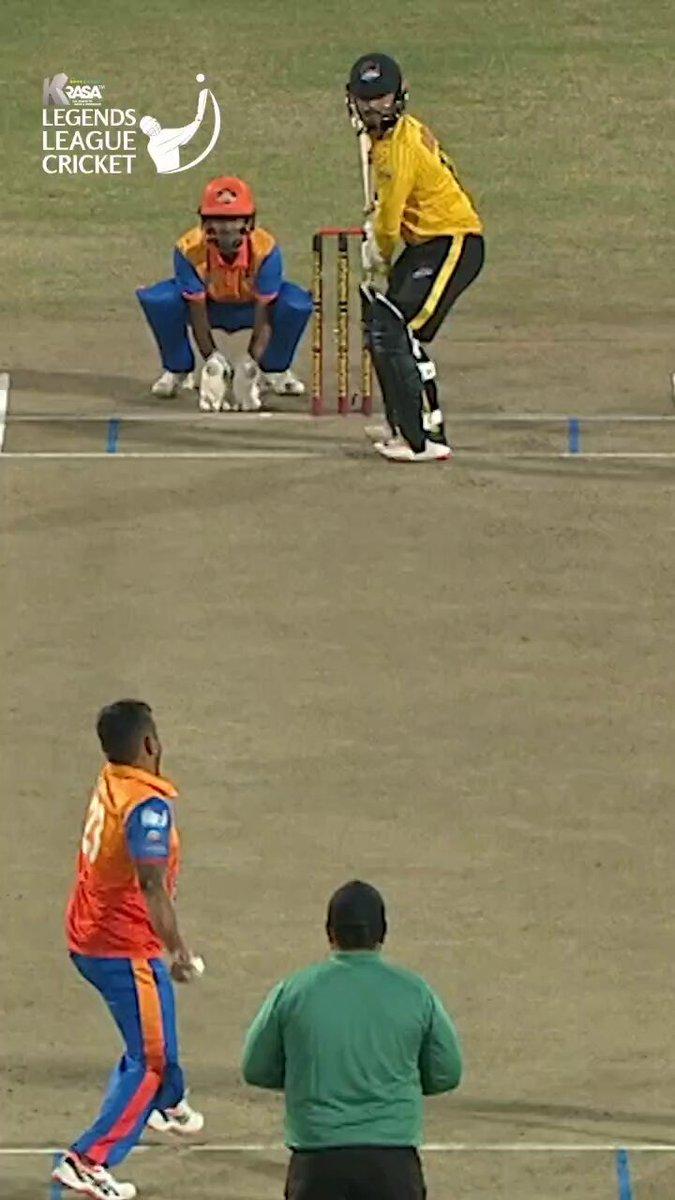 Classy shot, racing for four! 

#LLCT20 #LegendsLeagueCricket #BossLogonKaGame https://t.co/sZJcNn4szg