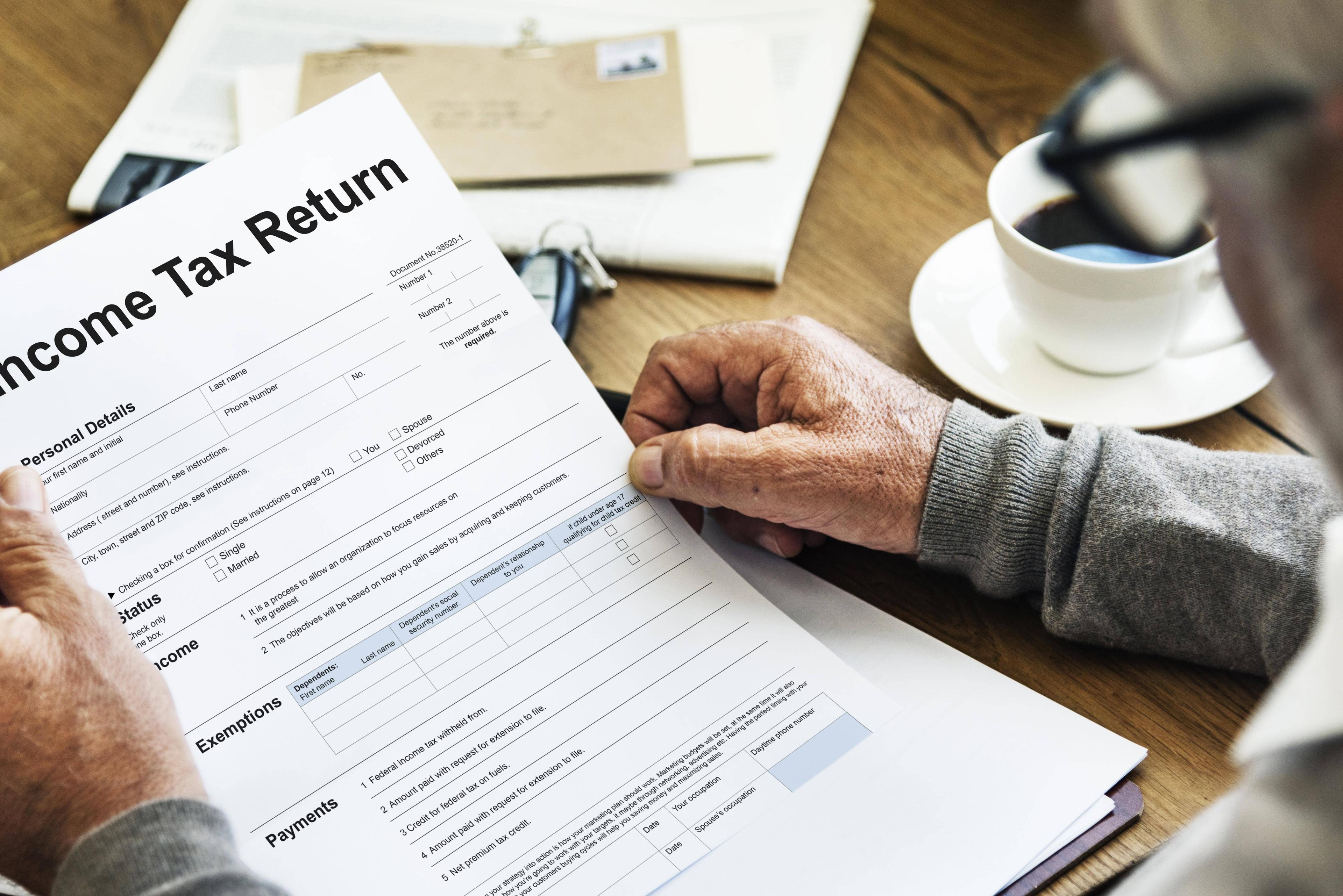 Listen up: 25,000 ITR alerts, file by Dec 31, believe it!