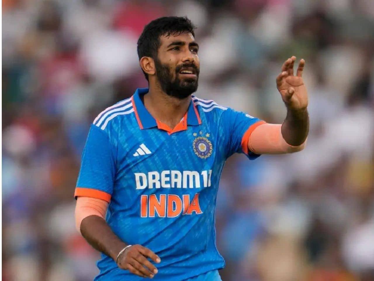 Desh dekh raha hai: Bumrah, Kuldeep, Varun ka sawaal