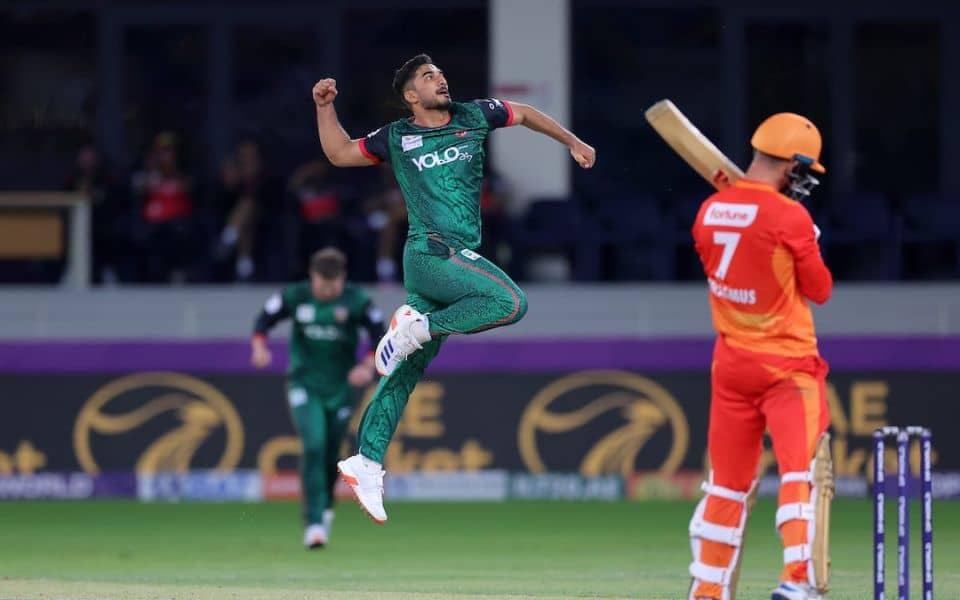 Desert Vipers' eight-wicket win: Curran and Holden shine bright