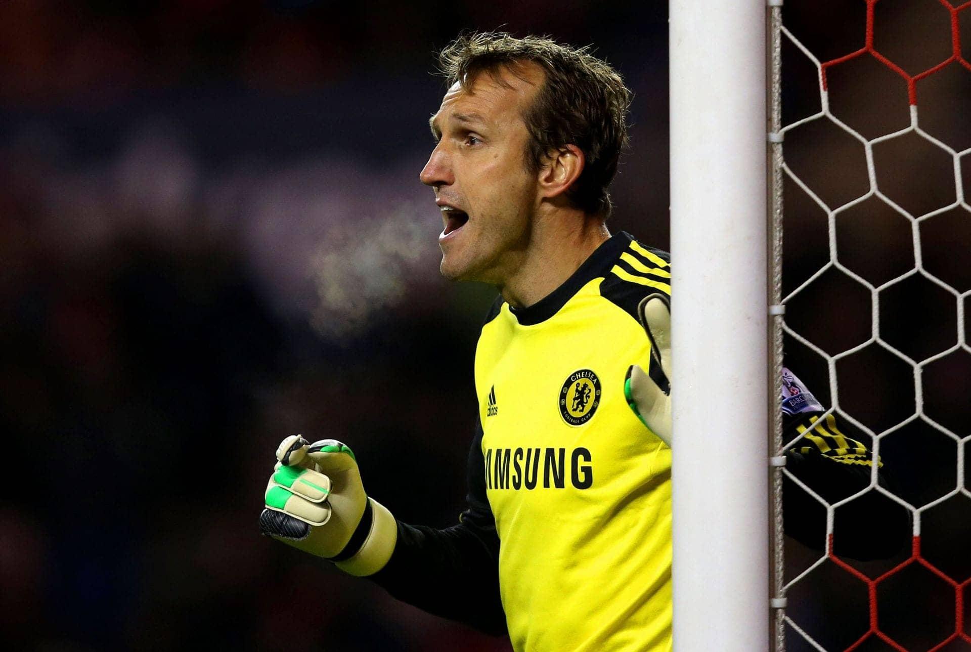 Babu Bhaiya bole: Chelsea Trafford ko chupke le ja sakti