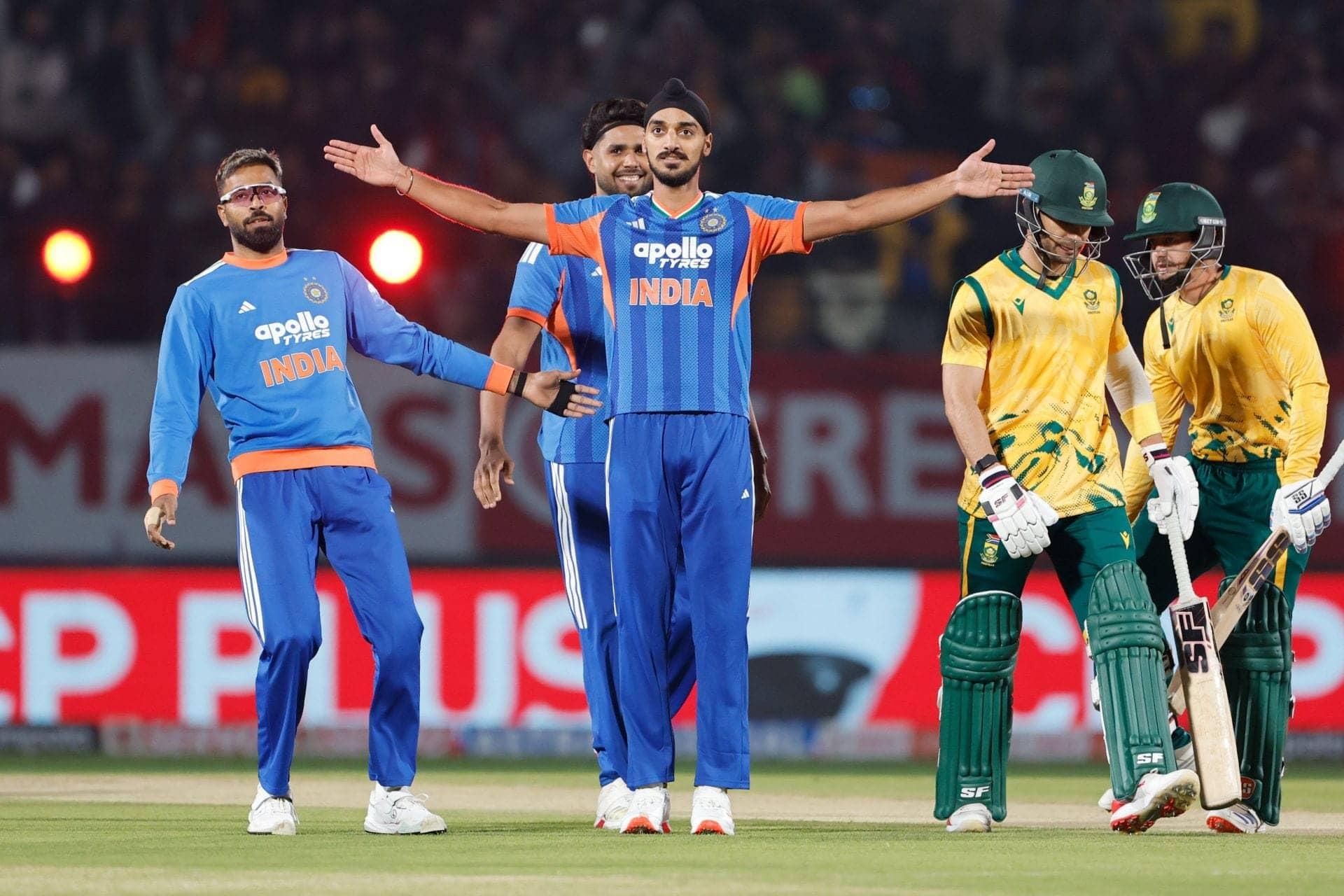 Arshdeep's magic: Hendricks out for zero, big win ahead!