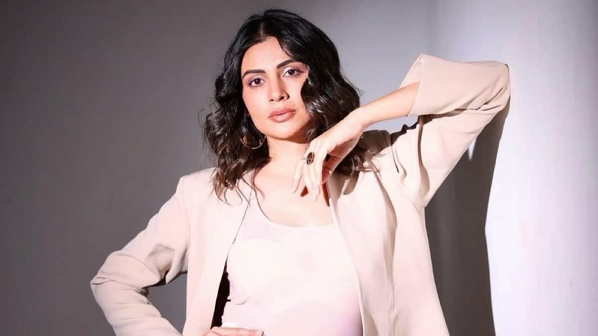 Malti Chahar Ki Bigg Boss 19 Ki Kahani: Babu Bhaiya Style