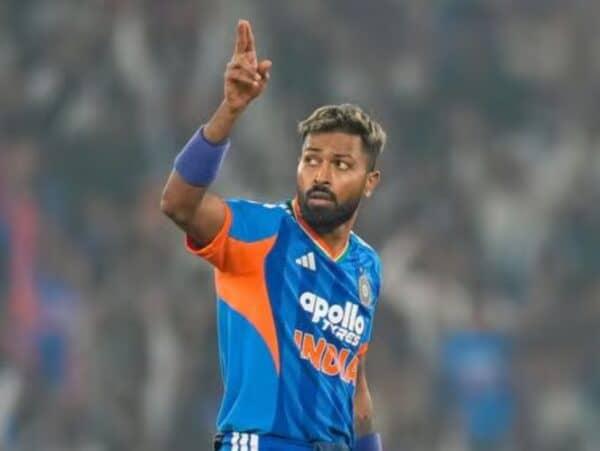 Hardik Pandya Promises Maheika a Six, Delivers Like a G
