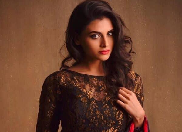 Malti Chahar Ki Film Industry Ki Chik-Chik Aur Kissing Kahani