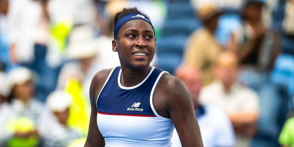 Coco Gauff ka Christmas: Selfies, Santa aur Jalen Sera!