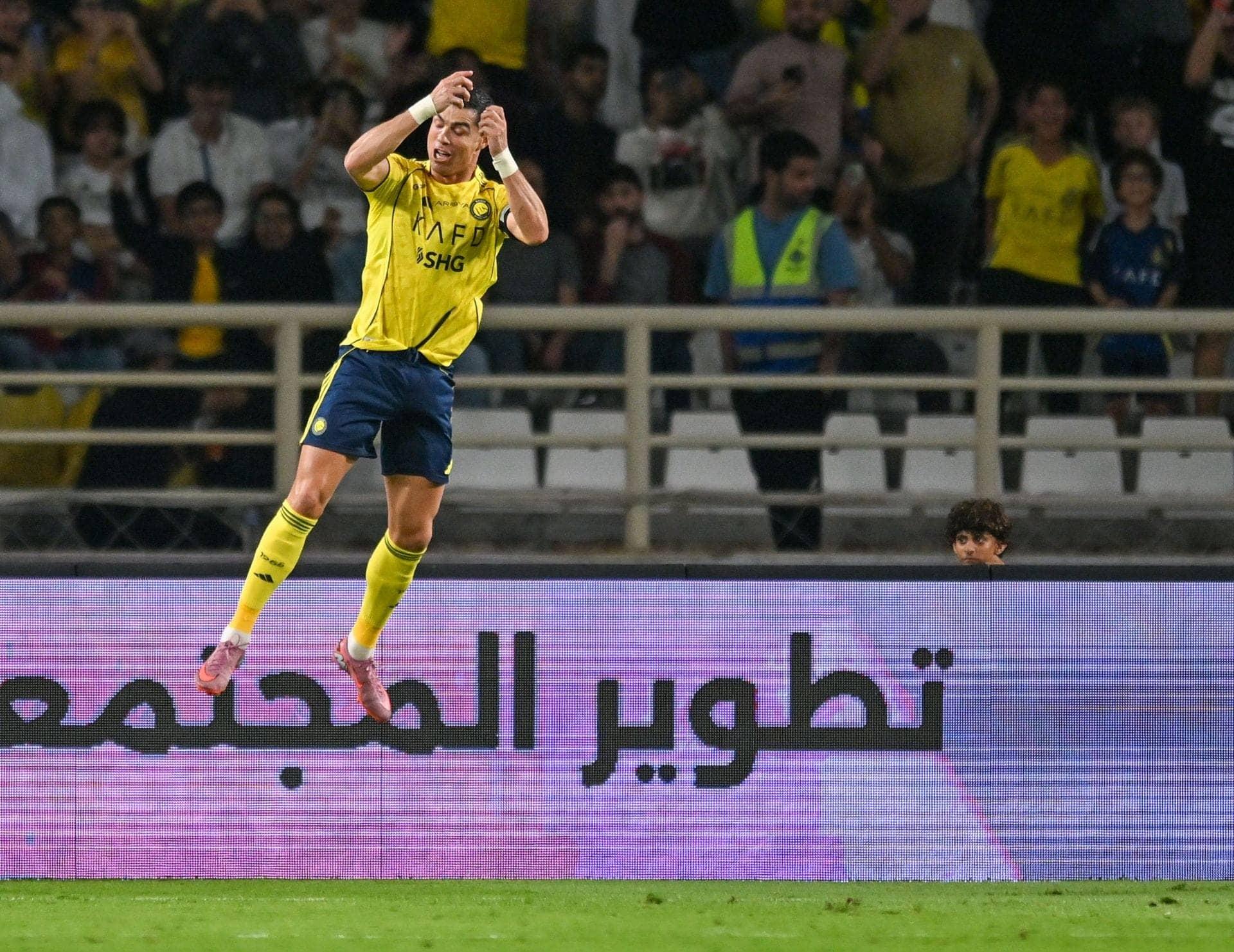 Ronaldo’s Al-Nassr dominates with 3-0 win, making history!