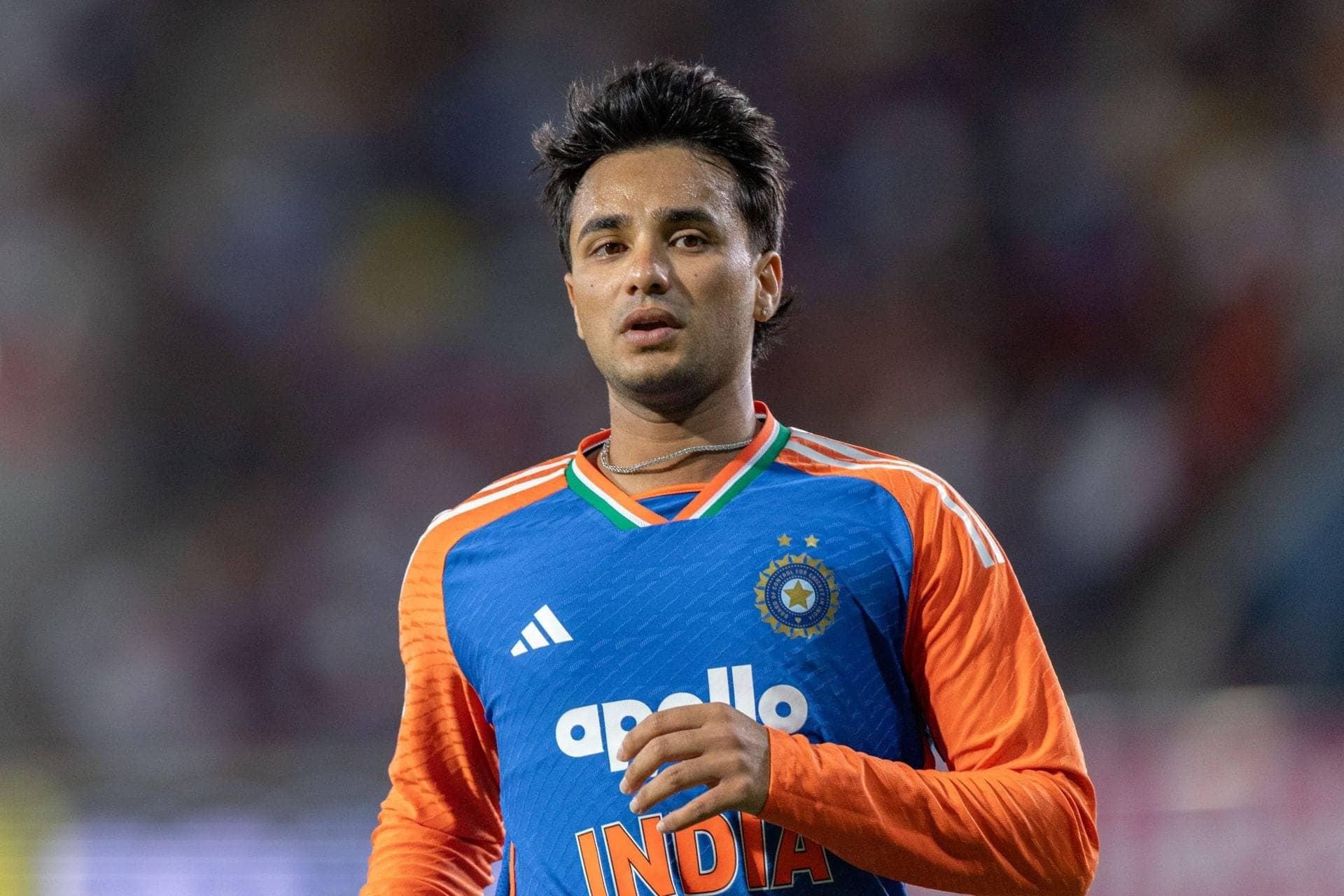 2025 T20 Cricket: Best XI Featuring Sharma and Chakaravarthy