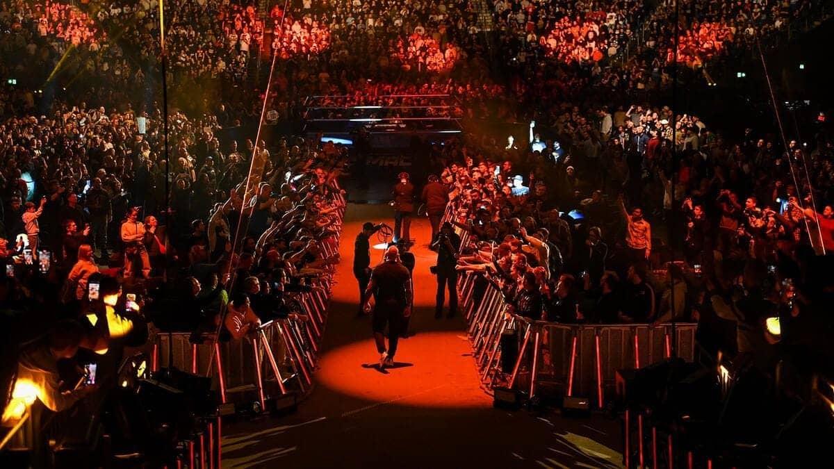 WWE SmackDown: Security Handles Fan Jump with Style
