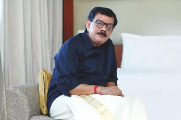 Priyadarshan Unleashes Truth About Akshaye Khanna's Reputation