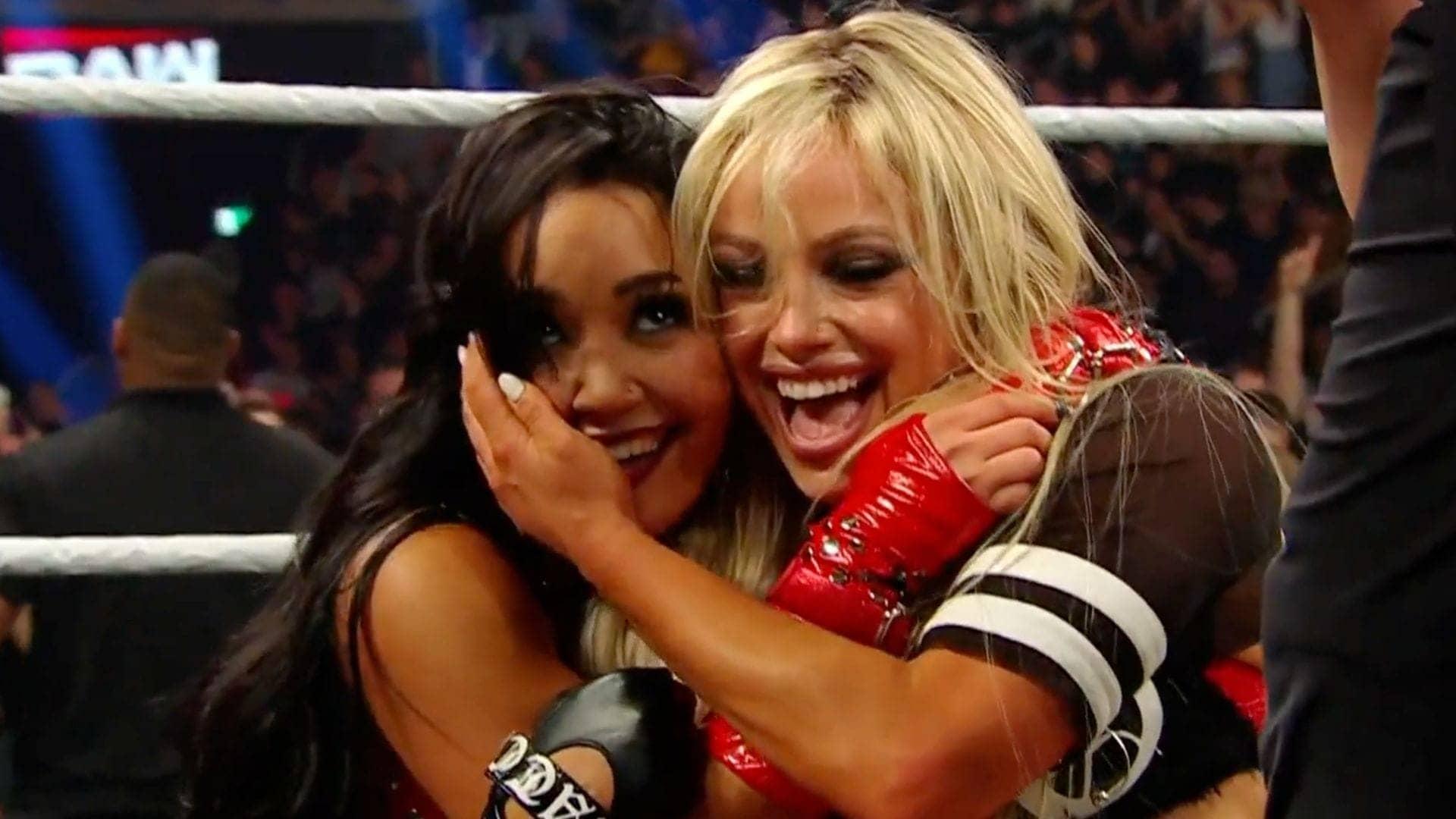 RAW ki raat, Liv aur Roxanne ki jeet, title match tay!