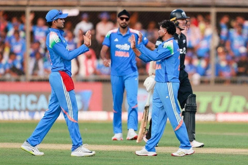 Kuldeep ki teen wickets, par Jadeja ka toh hawa ho gaya!