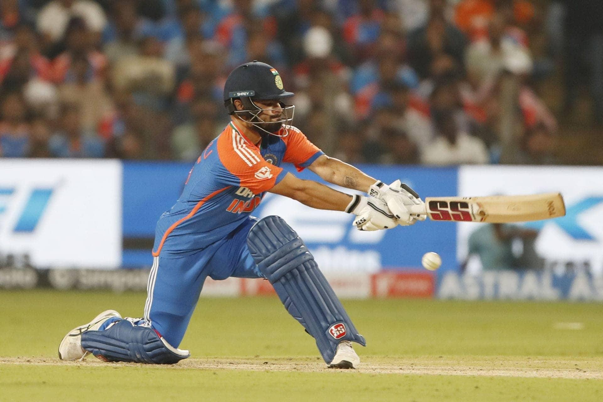 Aakash Chopra's Fun XI for India vs NZ T20I, Rinku Out!