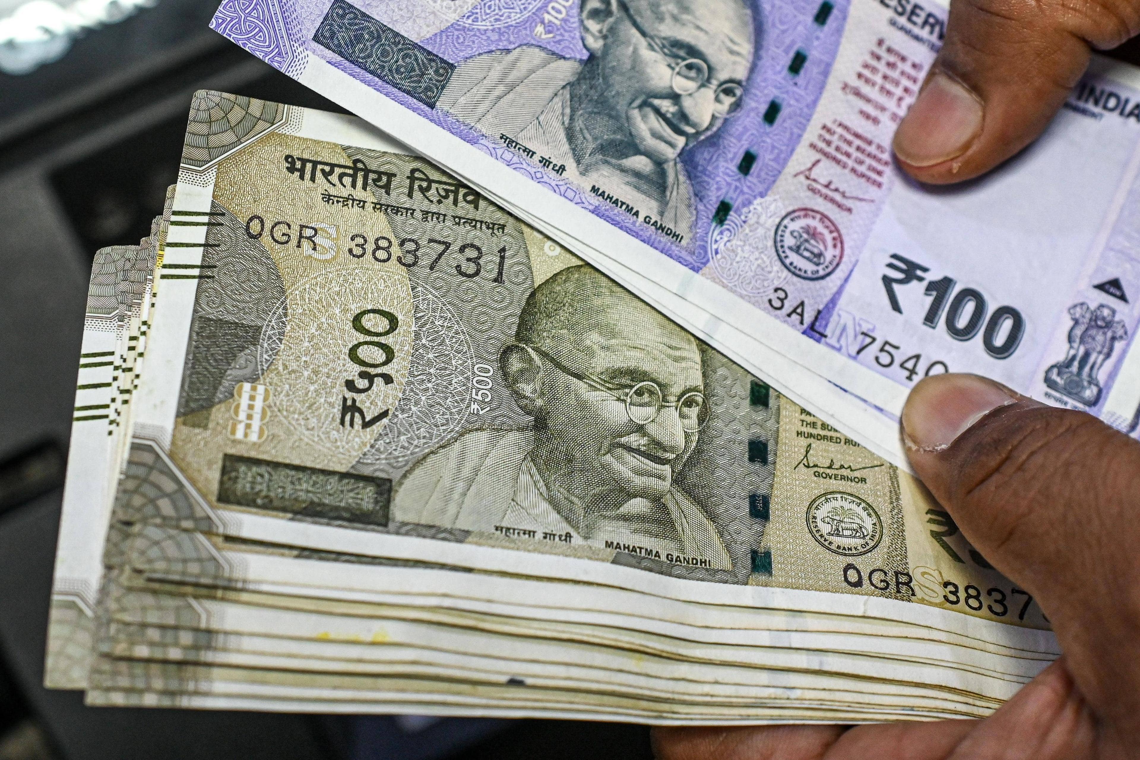 RBI ka rupee ki kahani: kya hoga agla scene, bhai?