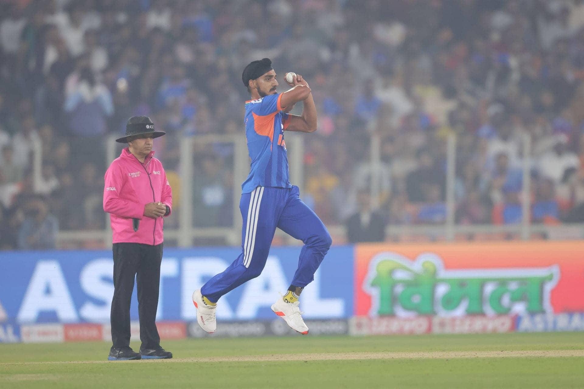 Arshdeep Singh ka pehla five-wicket haul, Mitchell ki comedy dismissal!