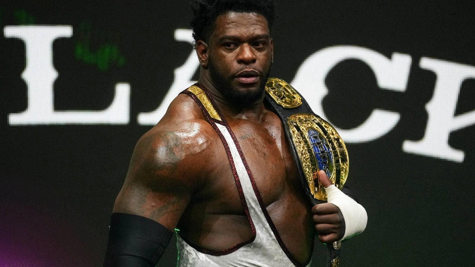 Powerhouse Hobbs Debuts as Royce Keys at Royal Rumble 2026