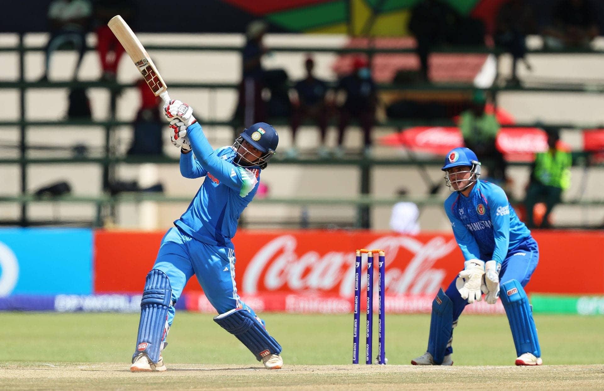 Vaibhav Suryavanshi ka helicopter chhakka, Dhoni ka jadoo!