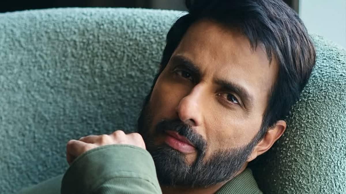 Sonu Sood ka paighaam: Bachpan ko bacha lo, mere dost!