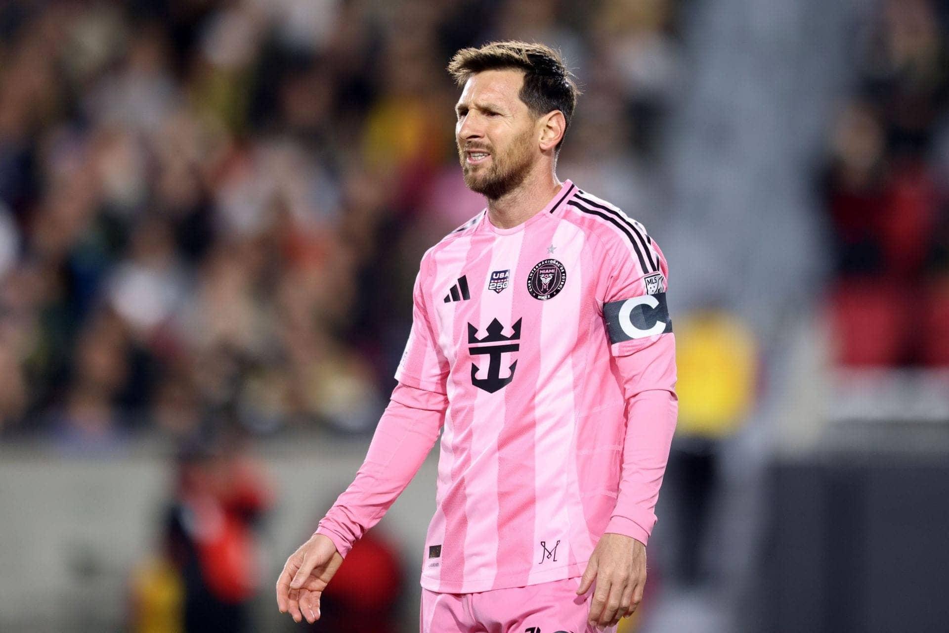 Lionel Messi Declares: No Player Role in Barcelona Comeback!