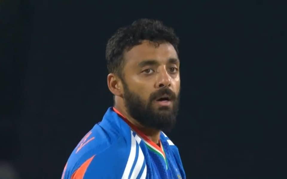 Varun ka panic aur 12 wickets ki baat, kya scene hai bhai!