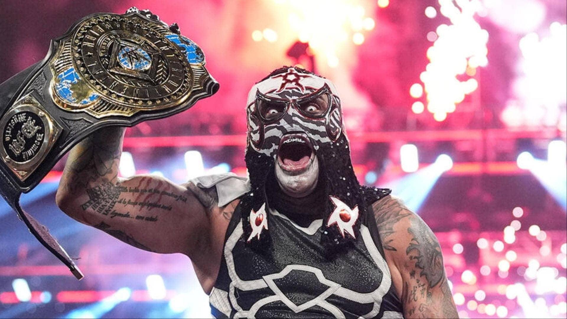 Penta Electrifies WWE Raw, Claims Intercontinental Championship!