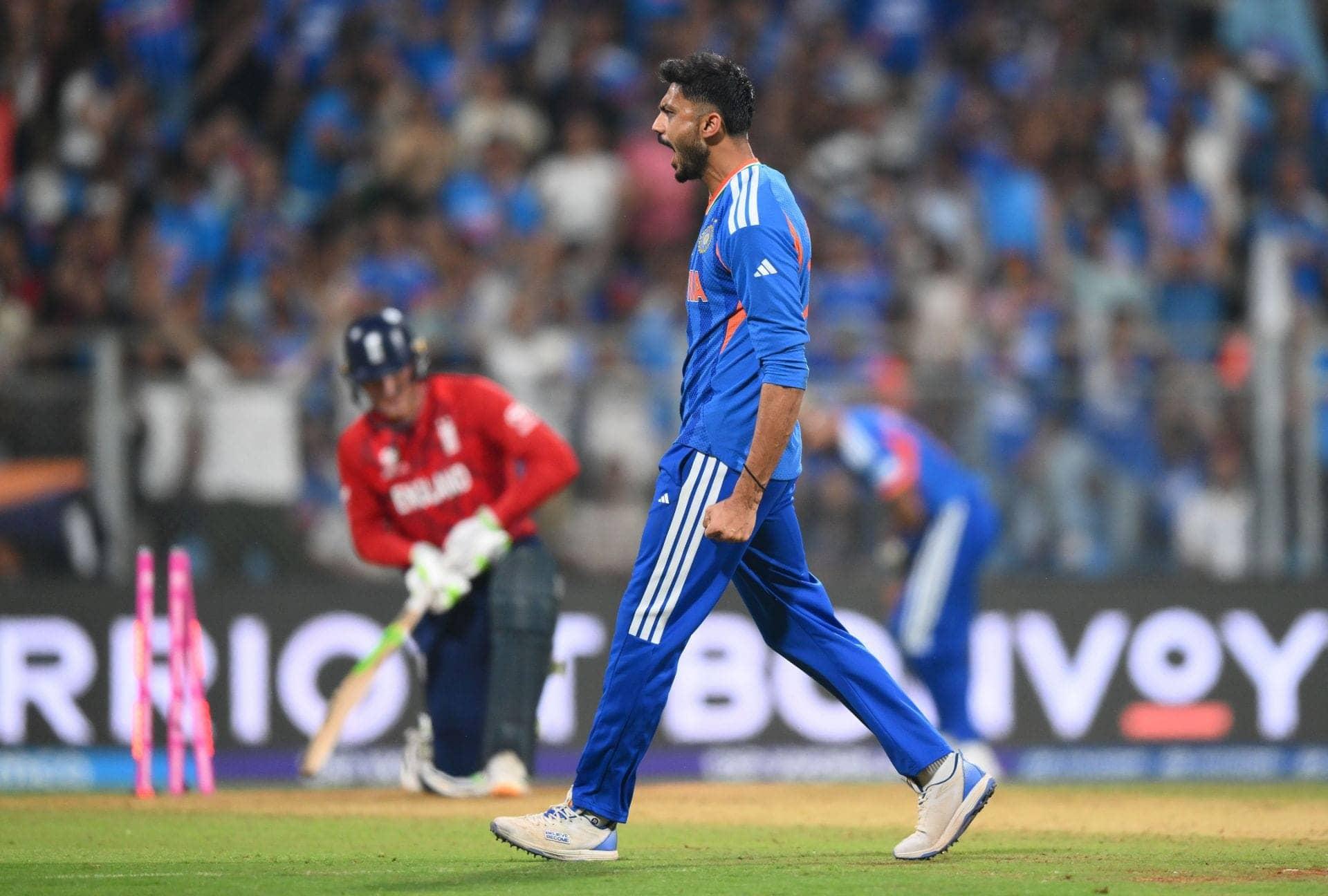 Axar Patel ne Banton ko bowled kiya, Brook ka catch bhi liya!