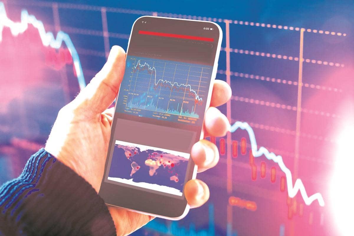 Investors Body-Slam Gold ETFs, Return to Equities in February