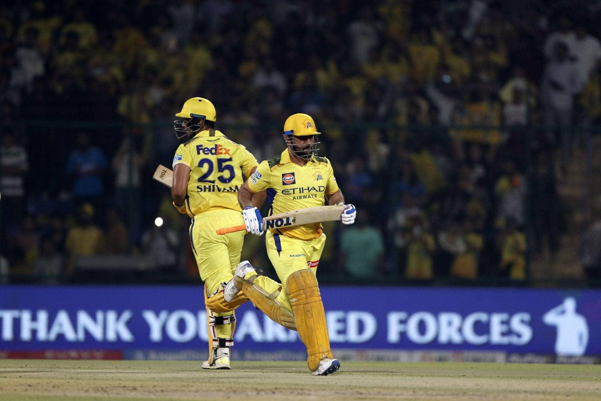 MS Dhoni Electrifies with Bat Repair Ahead of IPL 2026