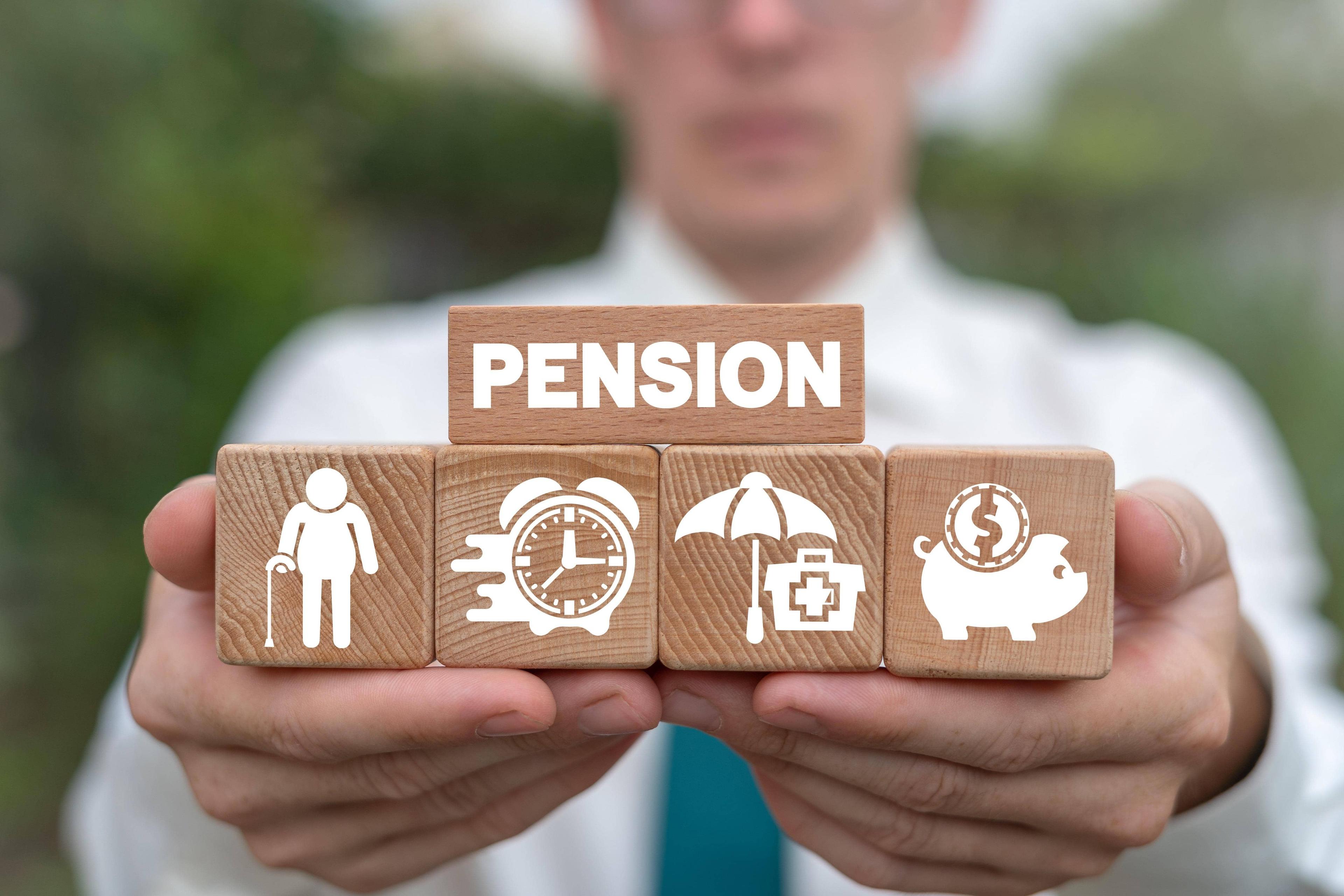 Rs 1,000 Pension? A Recipe for Financial Disaster!