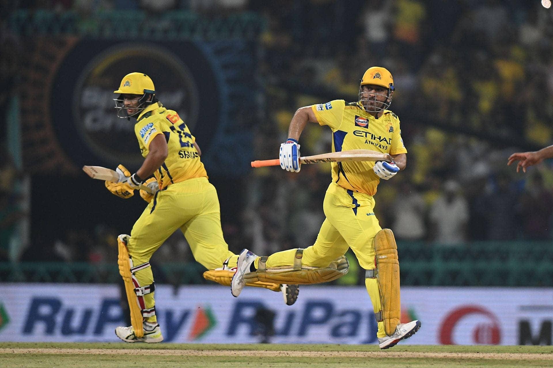 Aakash Chopra's Epic CSK Strategy: Keep Dhoni at No. 7!