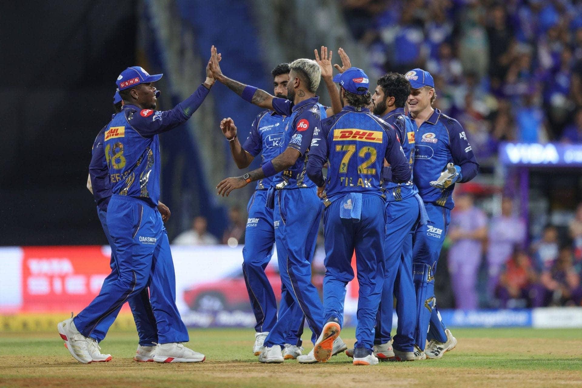 Jasprit Bumrah ki team, phir bhi 220 runs ka chakkar!
