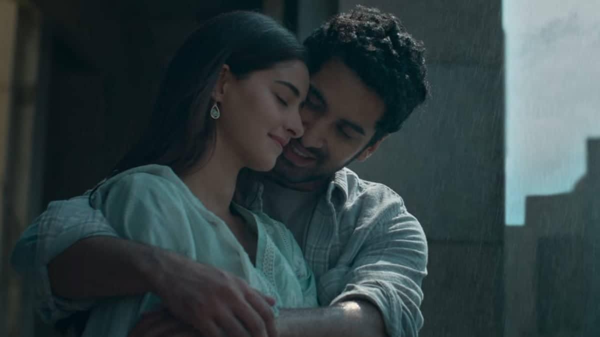 Lakshya and Ananya's 'Chand Mera Dil' Song: Buzzing Reactions!