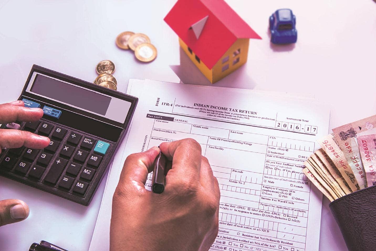 ITR-1 or ITR-4? Don’t Pick the Wrong Tax Form, Buddy!