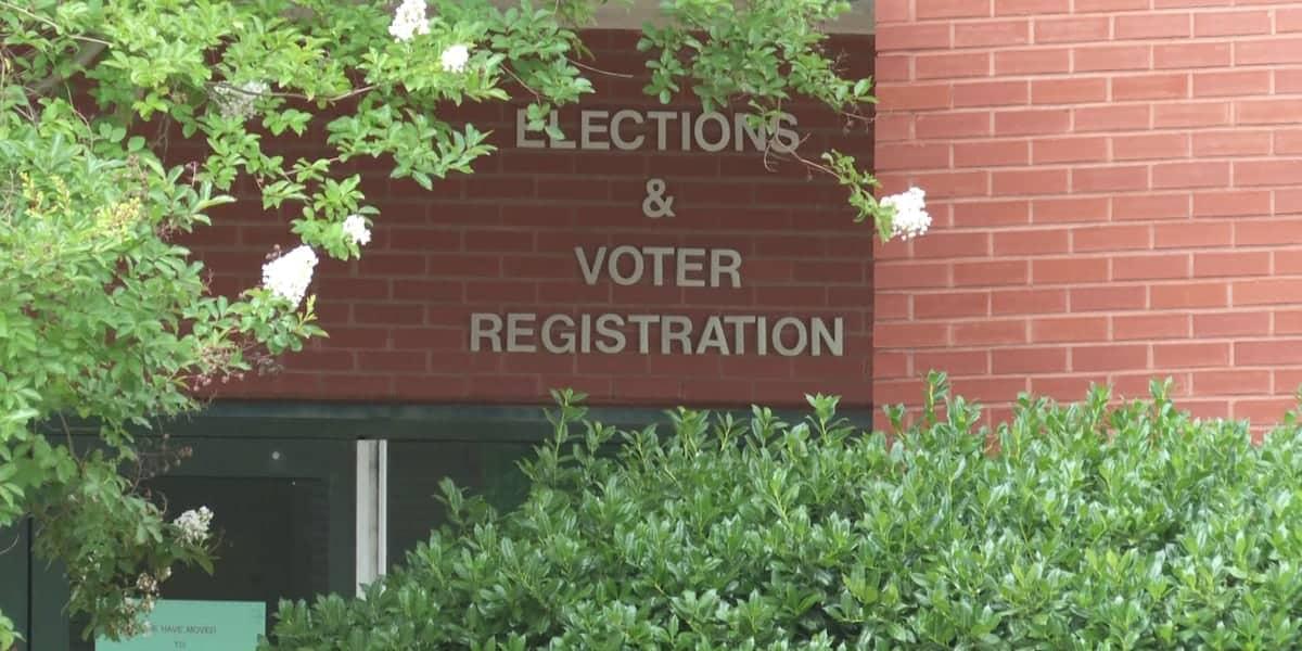 Early Voting in South Carolina, District Lines on the Table