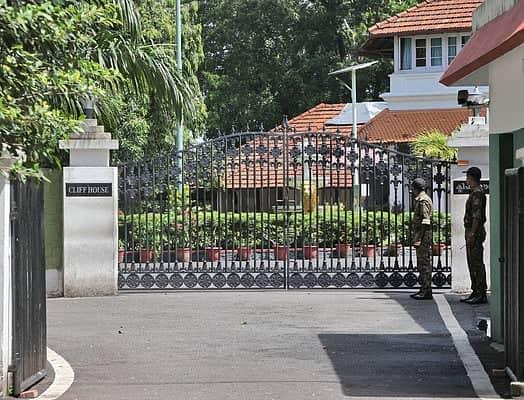 Kerala's Official Residences: Power, Porticos, and Political Myths