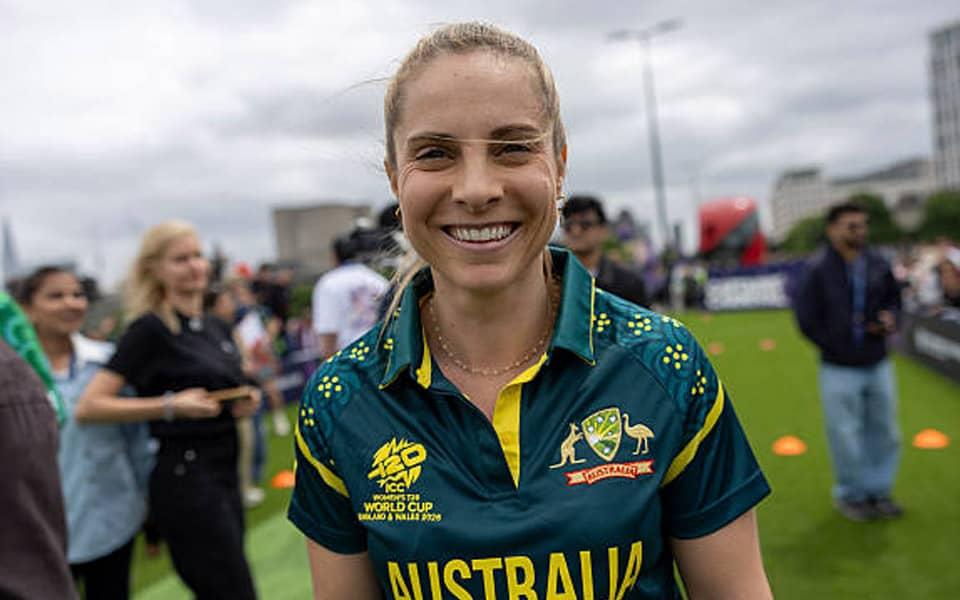 Sophie Molineux Rallies Witches for T20 World Cup Adventure