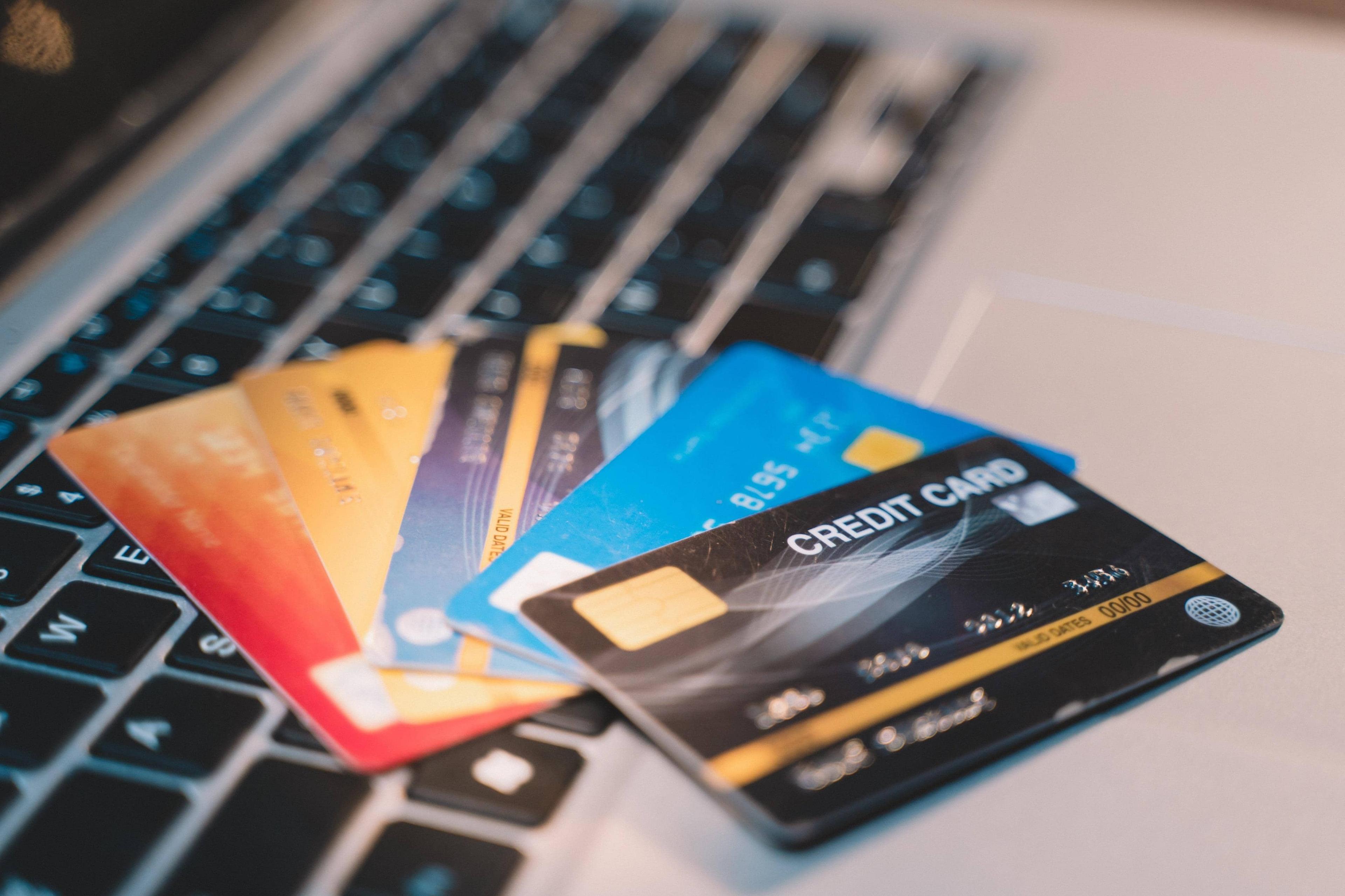 Master Your Credit Card: Avoid Debt Like a Pro!